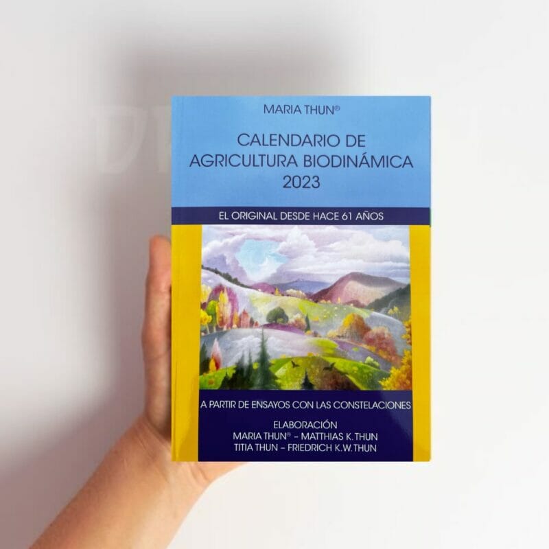 Calenadrio-Biodinámico-2023-Maria-Thun-Mano-Dreiskel