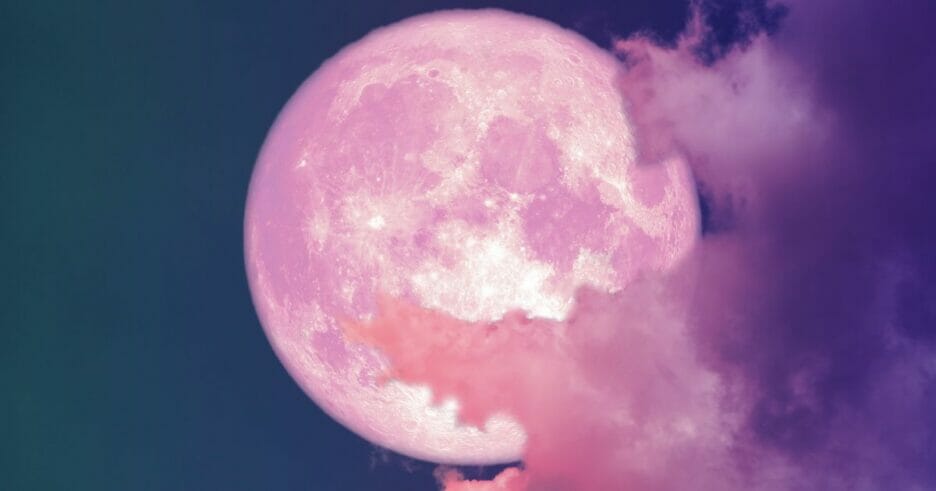 Superluna Y Nubes Rosa 